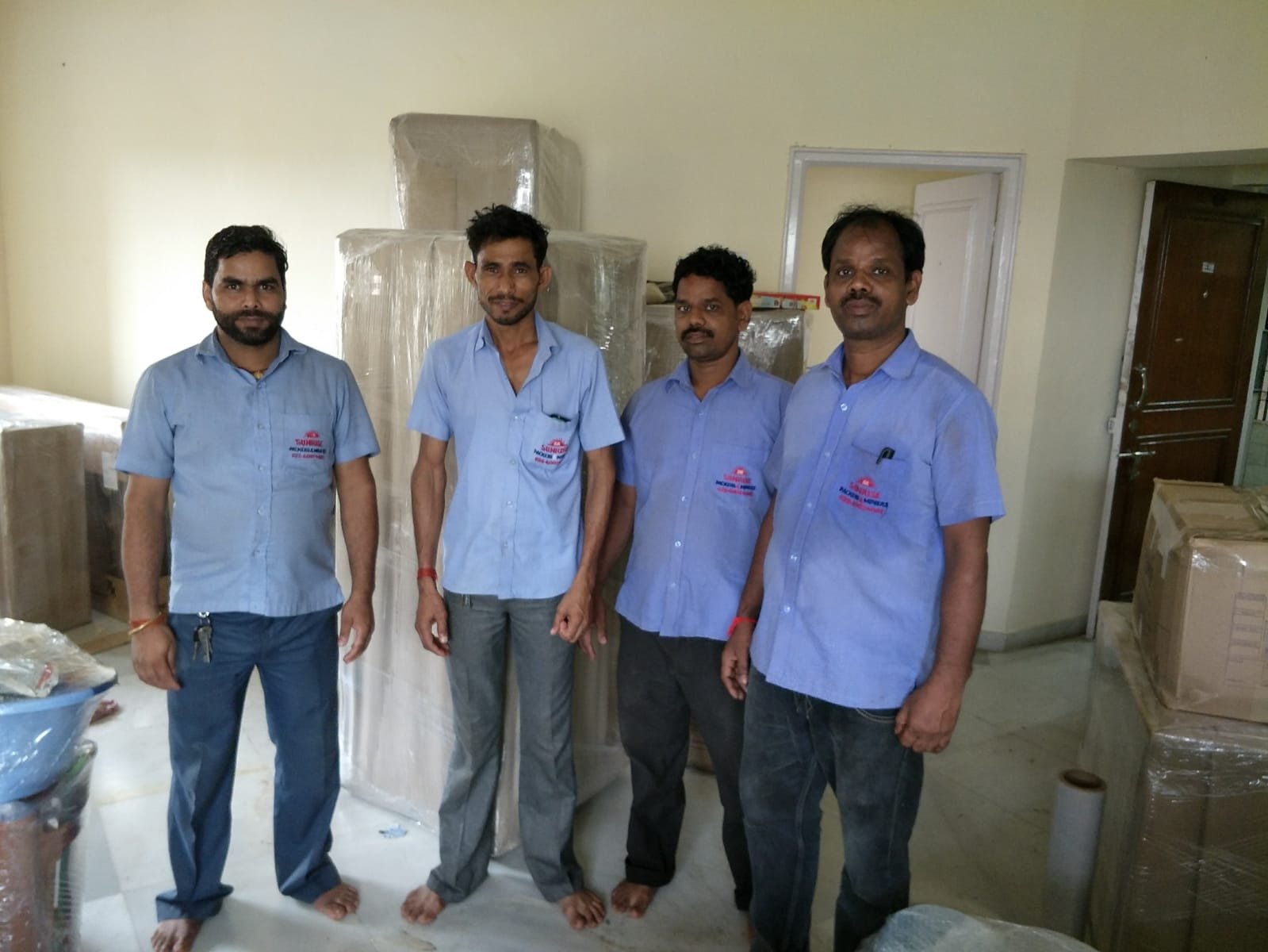 Jyoti Cargo Packers And Movers workers